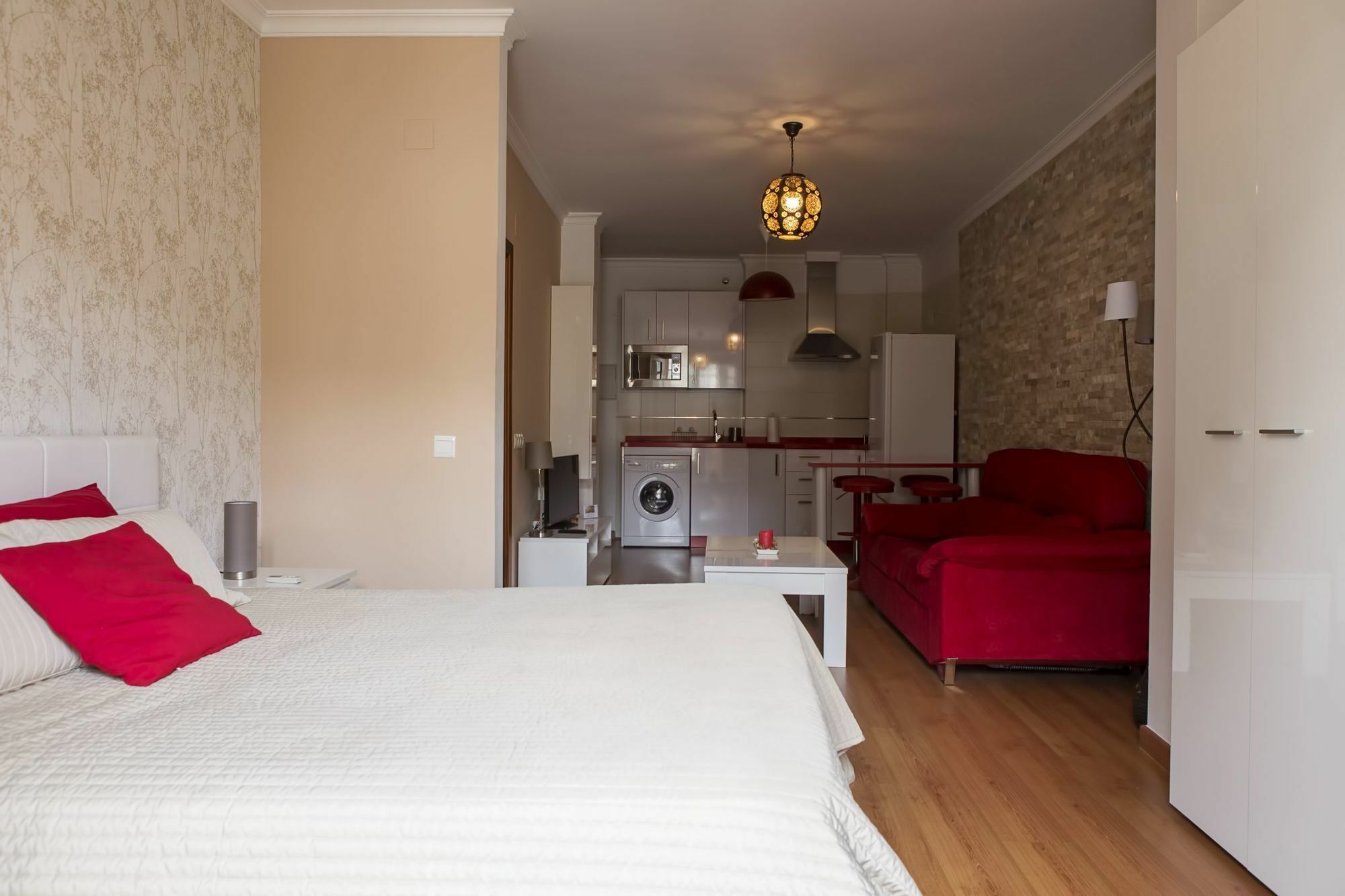 Suncity Loft Carreteria Malaga Bagian luar foto