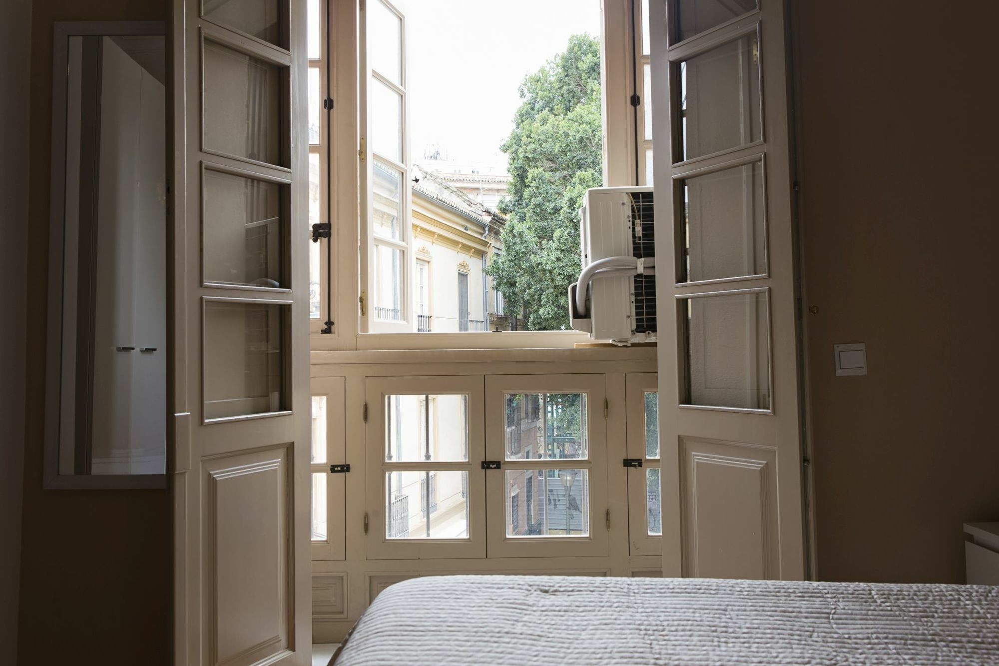 Suncity Loft Carreteria Malaga Bagian luar foto